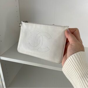Chanel White lambskin Leather cc logo Clutch pouch silver hardware